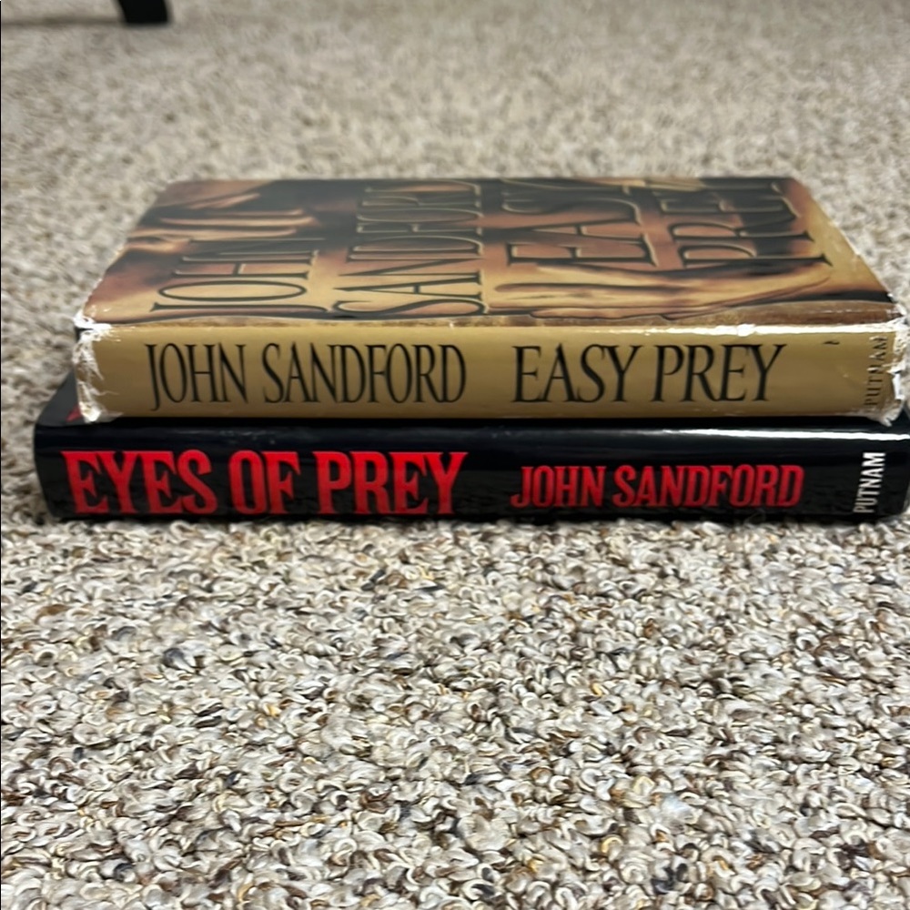 🍀6/$20 John Sandford Book Set - Black and Brown Covers